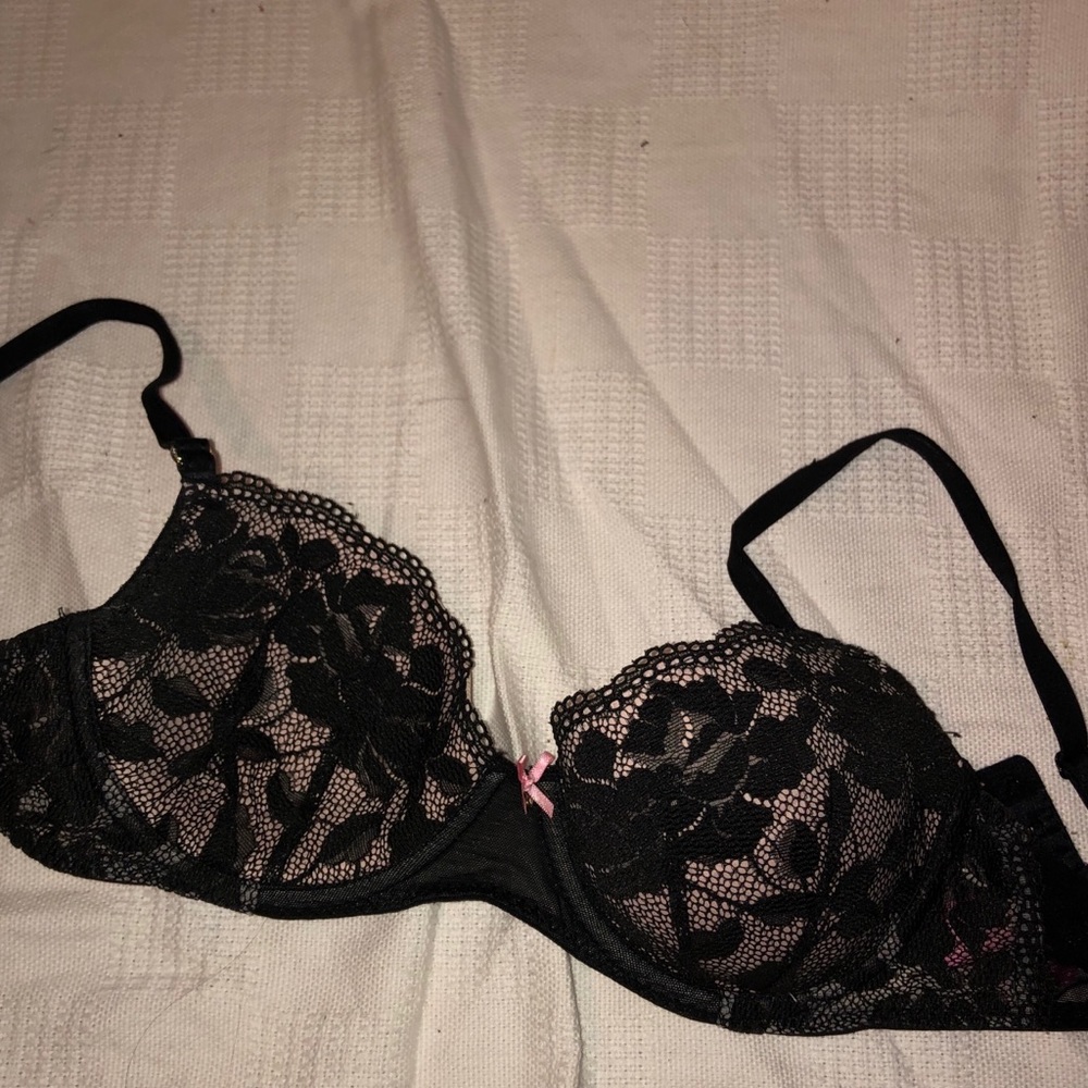 Black lace bra